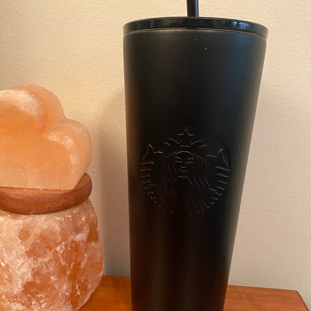 Matte black Starbucks cup 🖤